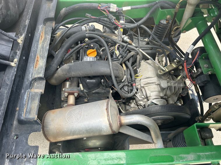 image for item MO9237 2006 John Deere  Gator HPX utility vehicle