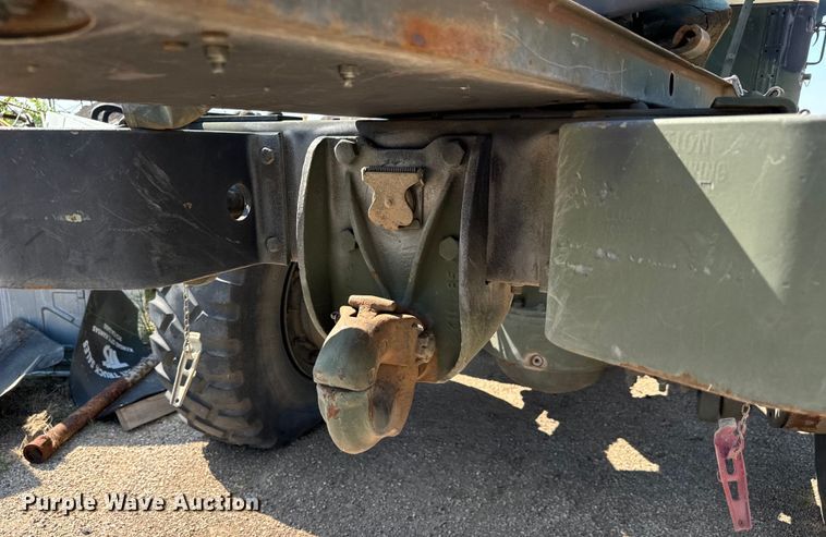 image for item MU9793 1985 AM General M923A1 truck cab and chassis