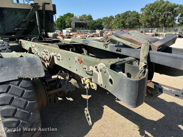 image for item MU9793 1985 AM General M923A1 truck cab and chassis