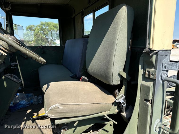 image for item MU9793 1985 AM General M923A1 truck cab and chassis