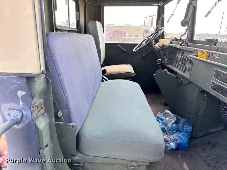 image for item MU9793 1985 AM General M923A1 truck cab and chassis