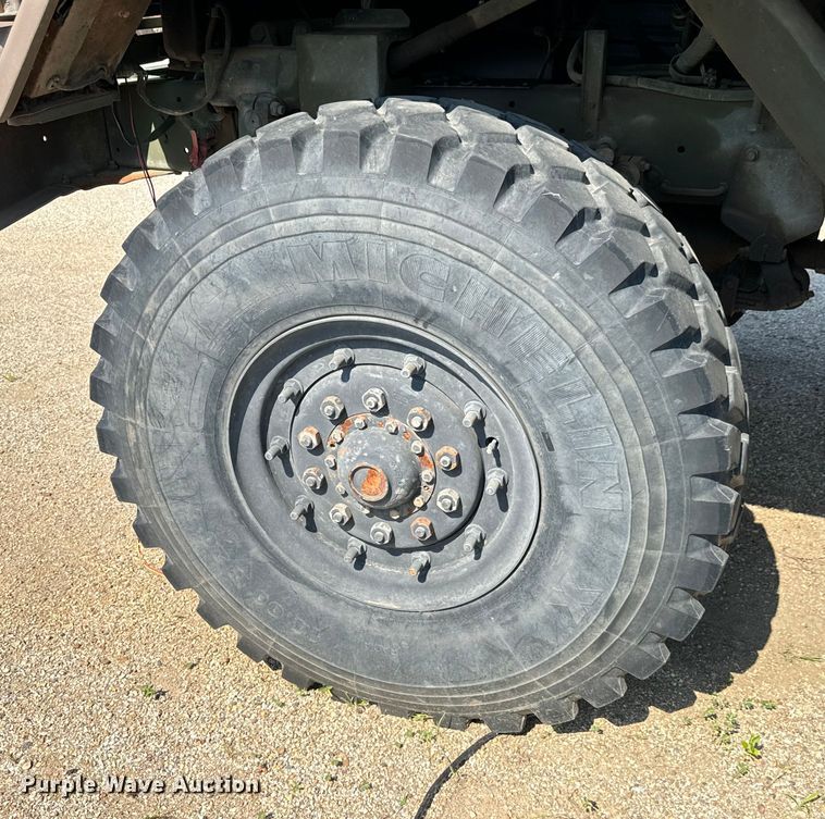 image for item MU9793 1985 AM General M923A1 truck cab and chassis