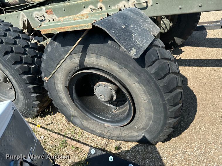 image for item MU9793 1985 AM General M923A1 truck cab and chassis