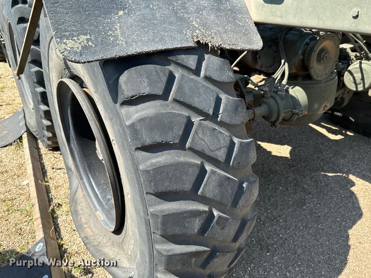 image for item MU9793 1985 AM General M923A1 truck cab and chassis