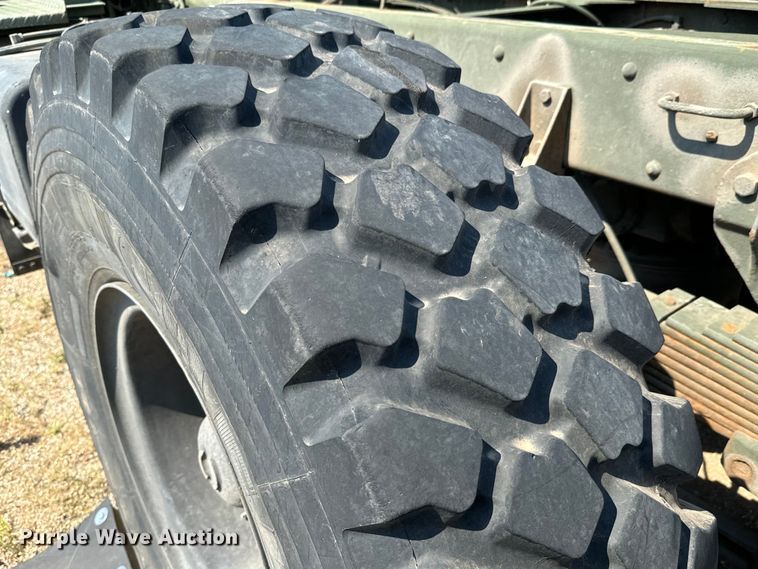 image for item MU9793 1985 AM General M923A1 truck cab and chassis