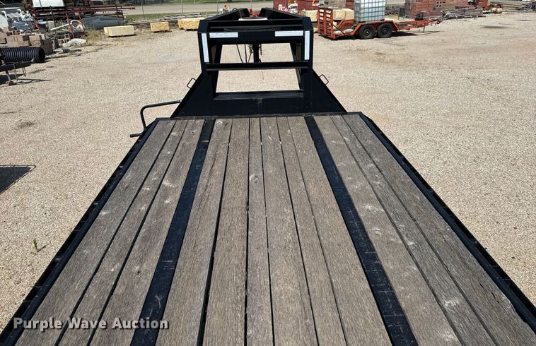 image for item MU9794 2016 PJ LD302 equipment trailer