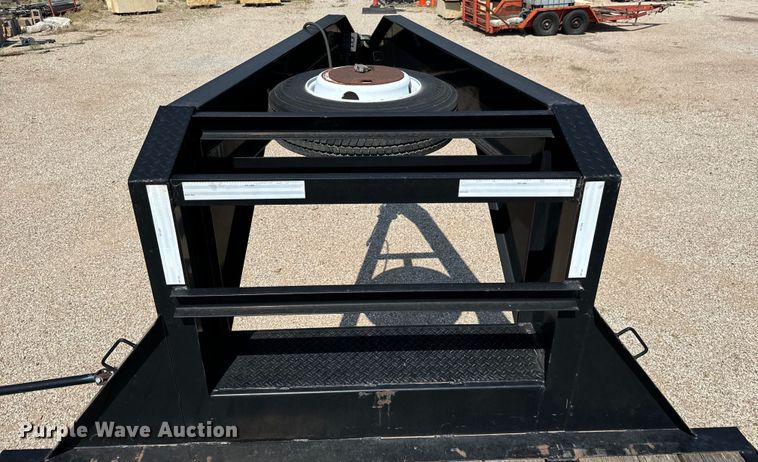 image for item MU9794 2016 PJ LD302 equipment trailer