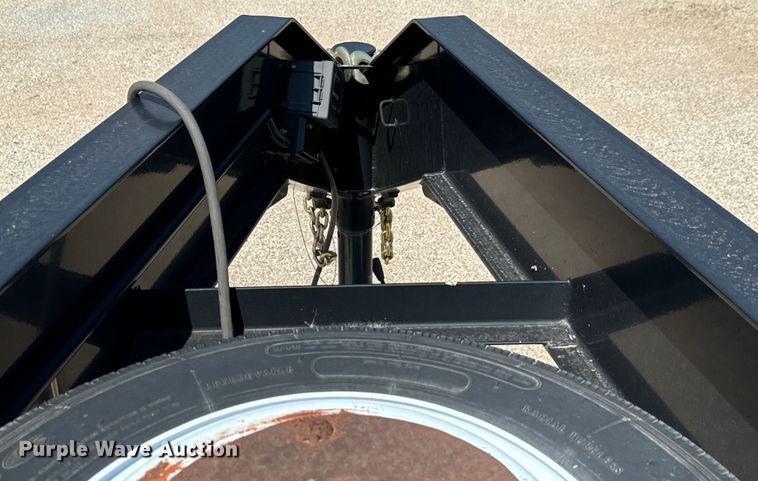 image for item MU9794 2016 PJ LD302 equipment trailer