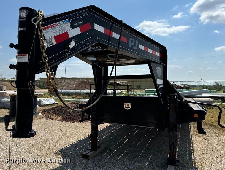 image for item MU9794 2016 PJ LD302 equipment trailer