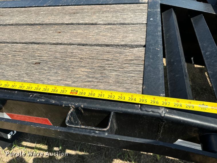 image for item MU9794 2016 PJ LD302 equipment trailer