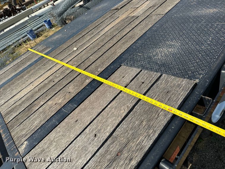 image for item MU9794 2016 PJ LD302 equipment trailer