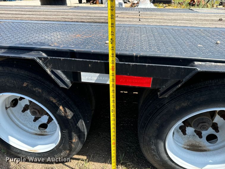 image for item MU9794 2016 PJ LD302 equipment trailer