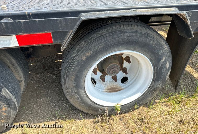 image for item MU9794 2016 PJ LD302 equipment trailer