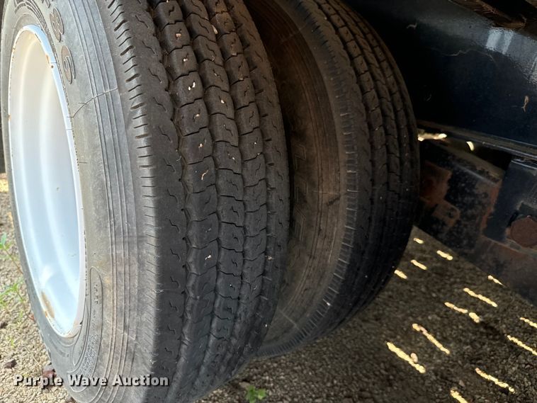 image for item MU9794 2016 PJ LD302 equipment trailer