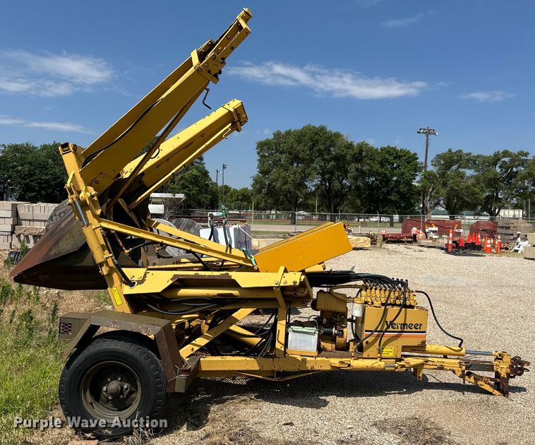 image for item MU9795 1985 Vermeer TS44A tree spade