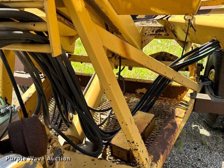 image for item MU9795 1985 Vermeer TS44A tree spade