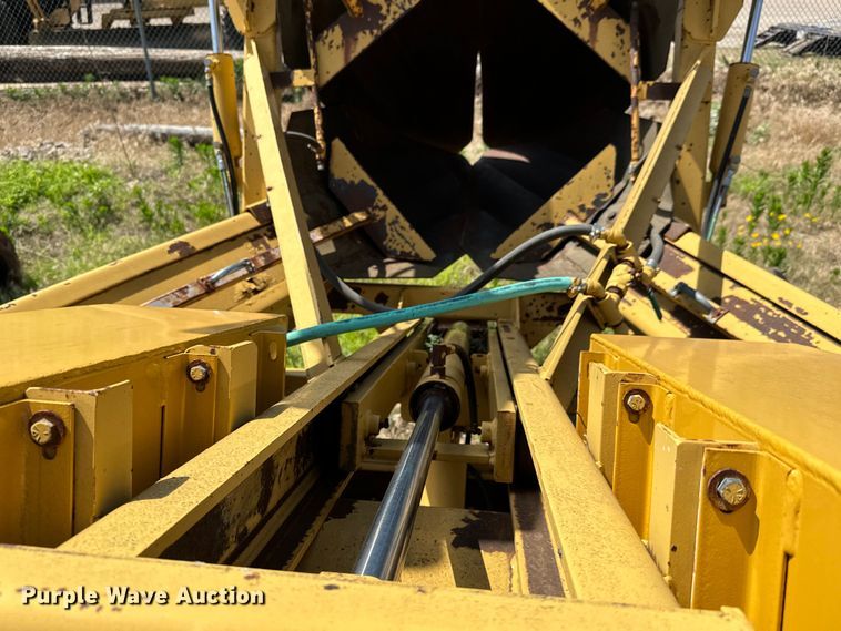 image for item MU9795 1985 Vermeer TS44A tree spade