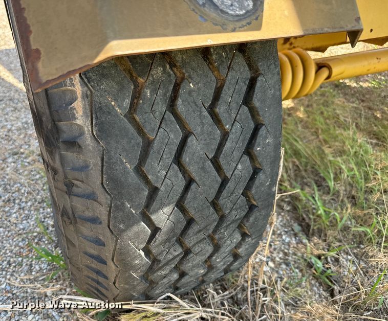 image for item MU9795 1985 Vermeer TS44A tree spade