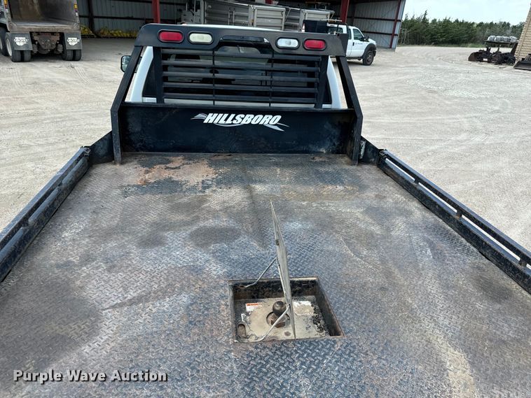 image for item MU9798 2008 Dodge Ram 4500HD flatbed truck