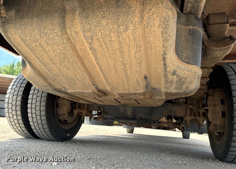 image for item MU9798 2008 Dodge Ram 4500HD flatbed truck