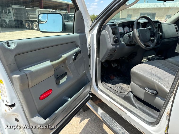 image for item MU9798 2008 Dodge Ram 4500HD flatbed truck