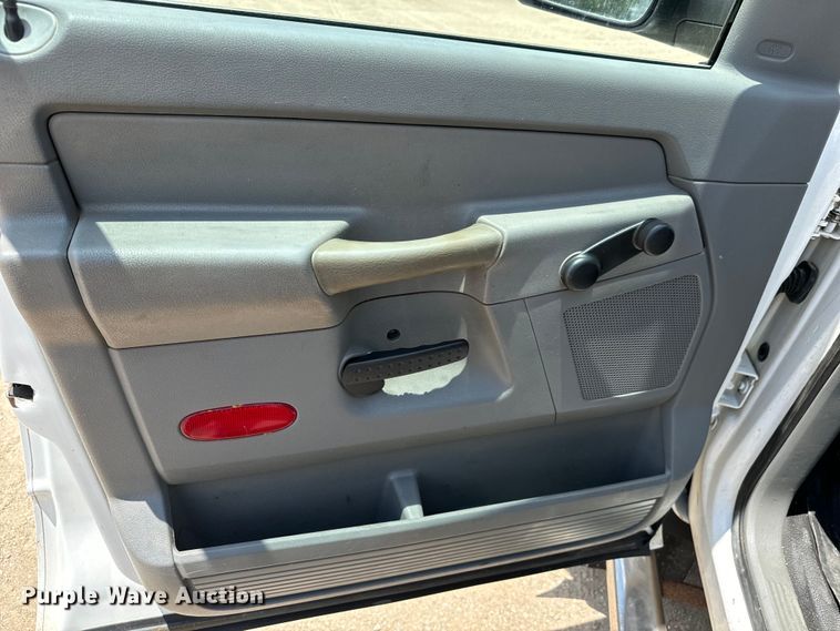 image for item MU9798 2008 Dodge Ram 4500HD flatbed truck