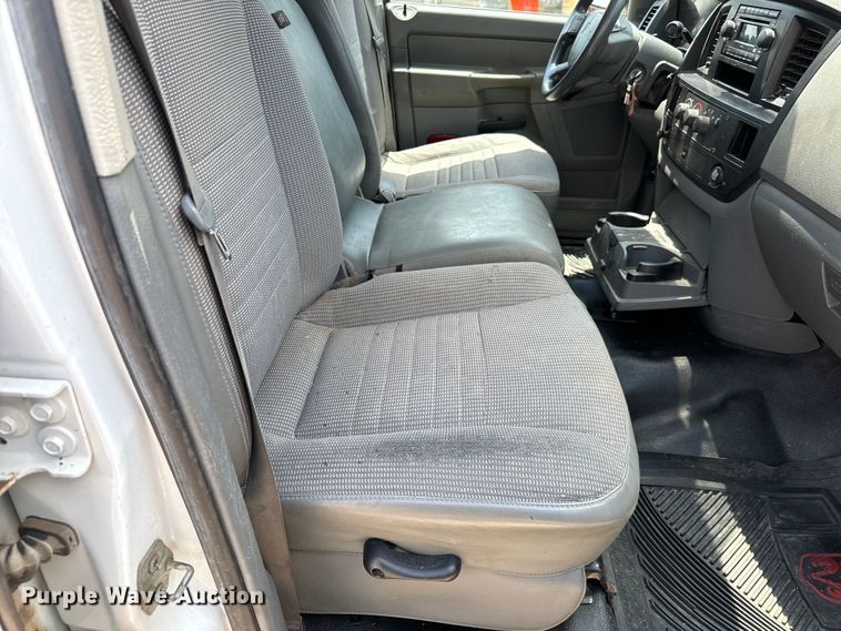 image for item MU9798 2008 Dodge Ram 4500HD flatbed truck