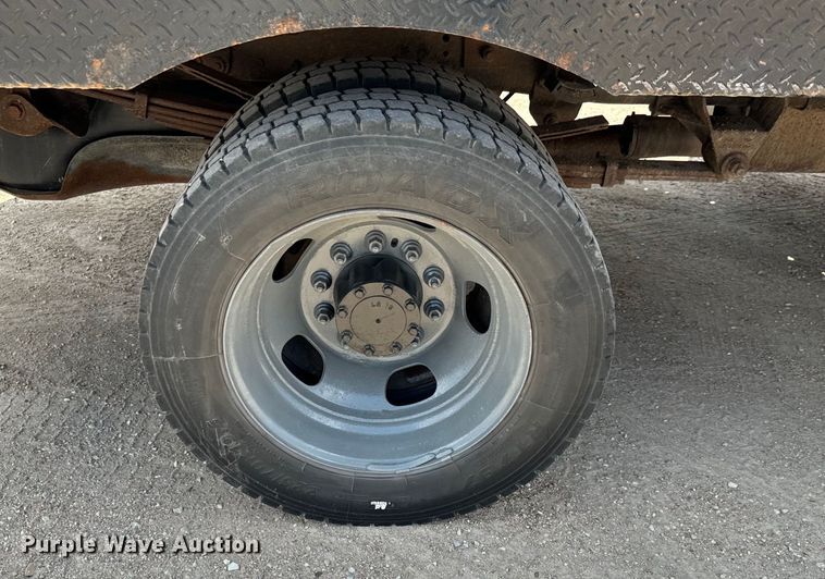 image for item MU9798 2008 Dodge Ram 4500HD flatbed truck