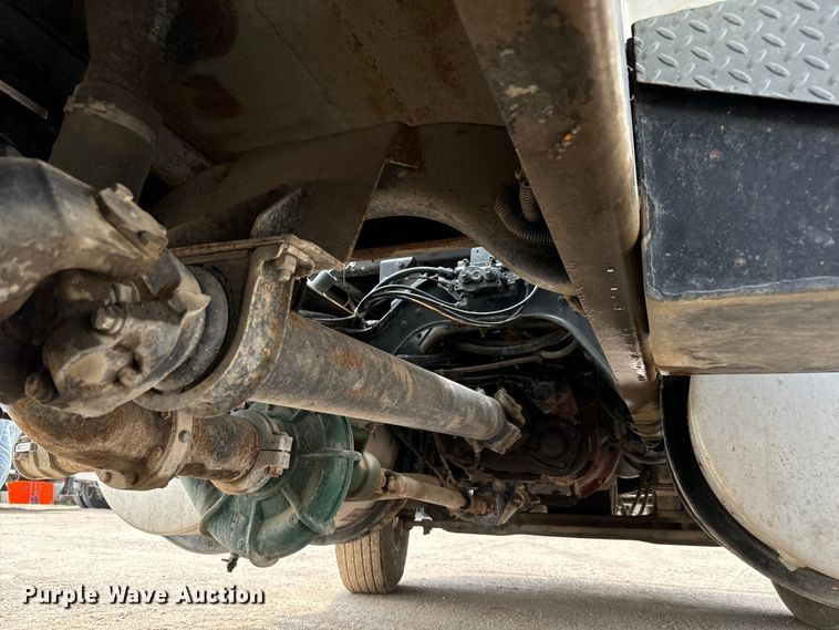 image for item MU9799 1999 Sterling water truck