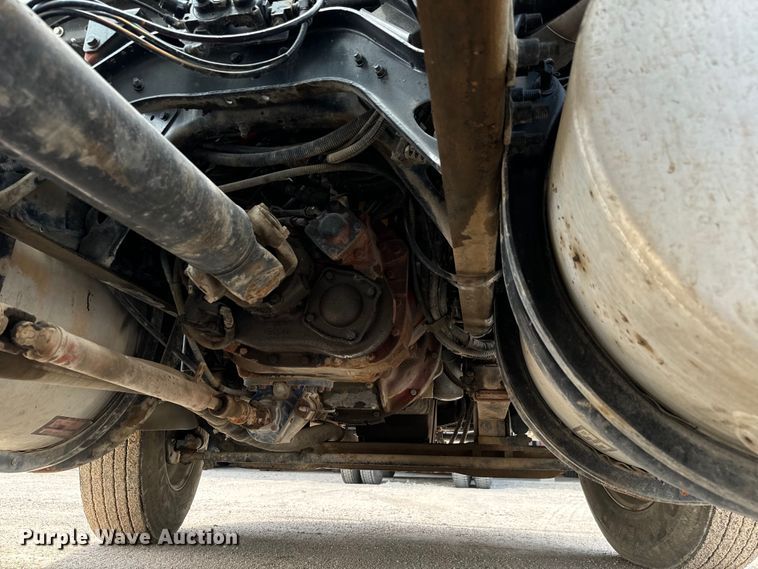 image for item MU9799 1999 Sterling water truck