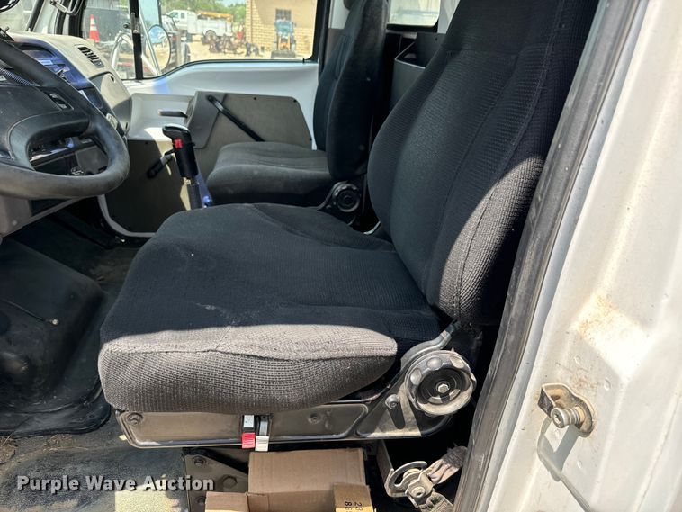 image for item MU9799 1999 Sterling water truck