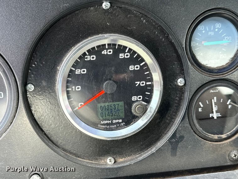 image for item MU9799 1999 Sterling water truck