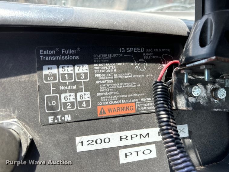 image for item MU9799 1999 Sterling water truck