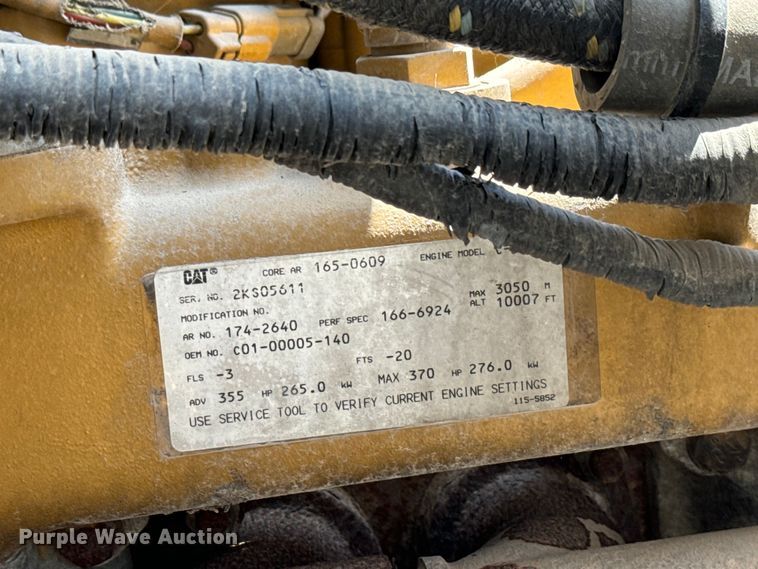 image for item MU9799 1999 Sterling water truck