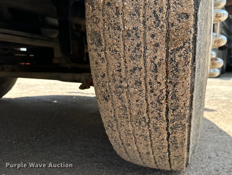 image for item MU9799 1999 Sterling water truck