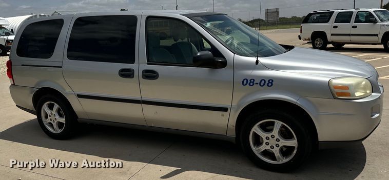 image for item MU9810 2007 Chevrolet  Uplander LS van