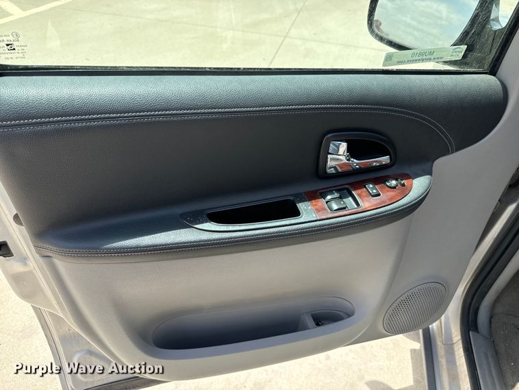 image for item MU9810 2007 Chevrolet  Uplander LS van