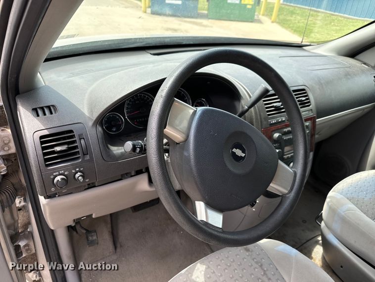 image for item MU9810 2007 Chevrolet  Uplander LS van