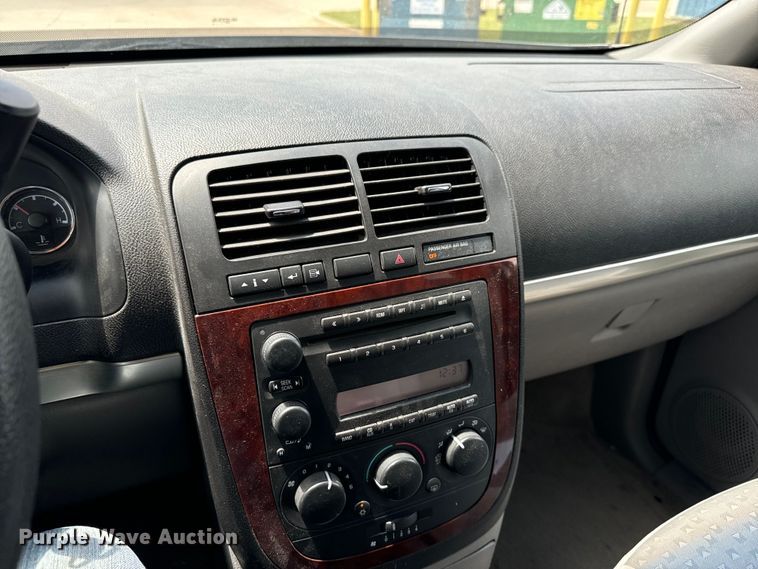 image for item MU9810 2007 Chevrolet  Uplander LS van