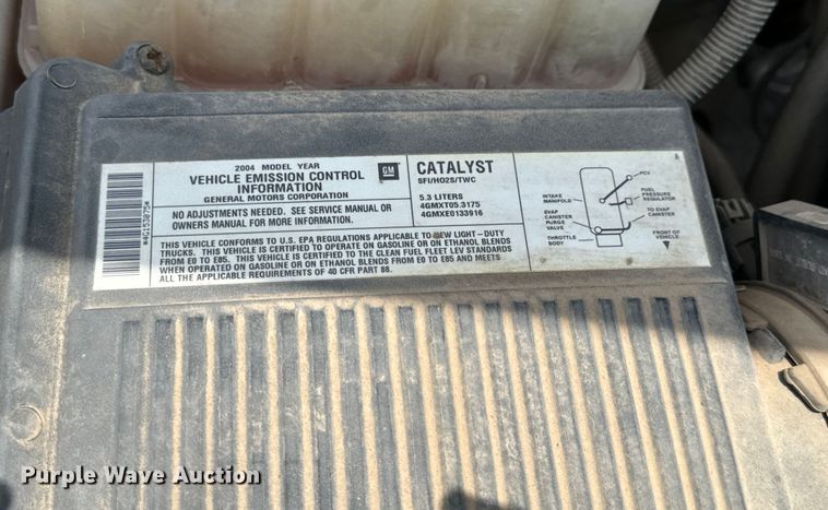 image for item MU9811 2004 Chevrolet  Suburban  SUV