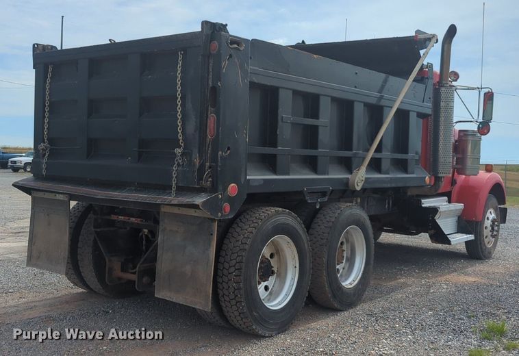 image for item NG9891 2002 Kenworth  W900 dump truck