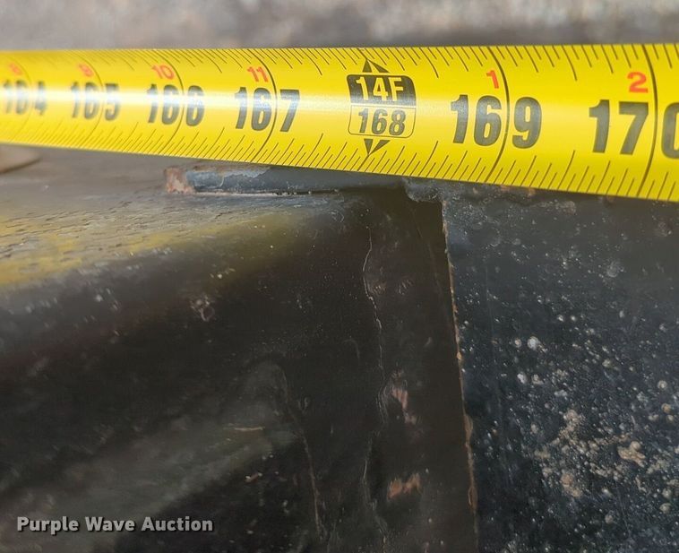 image for item NG9891 2002 Kenworth  W900 dump truck