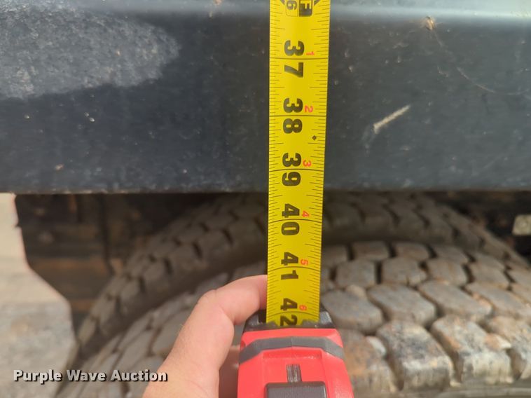 image for item NG9891 2002 Kenworth  W900 dump truck