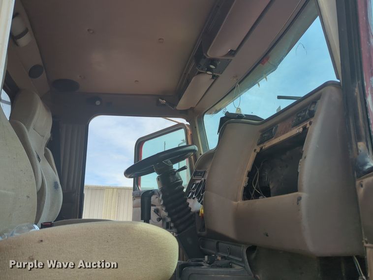 image for item NG9891 2002 Kenworth  W900 dump truck