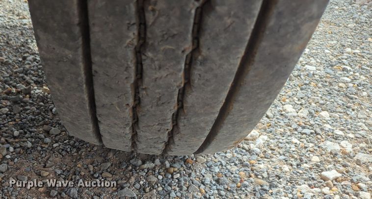 image for item NG9891 2002 Kenworth  W900 dump truck