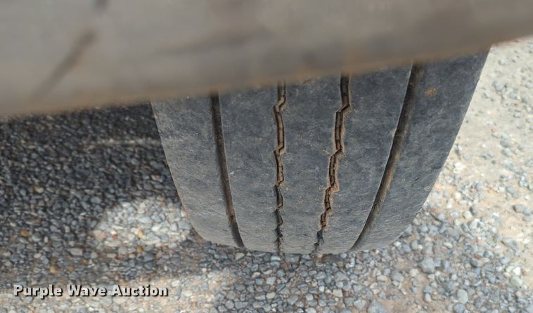 image for item NG9891 2002 Kenworth  W900 dump truck