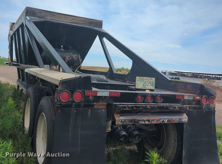 image for item NG9894 2018 Construction Trailer Specialists BDT 40 bottom dump trailer