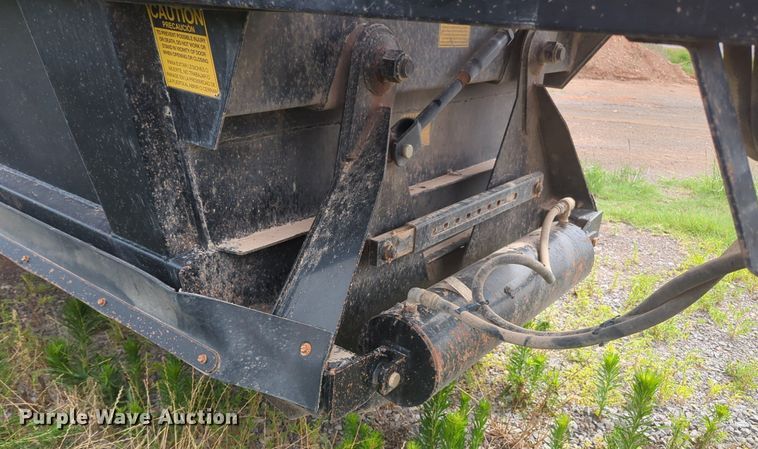 image for item NG9894 2018 Construction Trailer Specialists BDT 40 bottom dump trailer