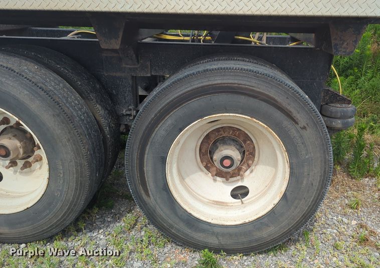 image for item NG9894 2018 Construction Trailer Specialists BDT 40 bottom dump trailer