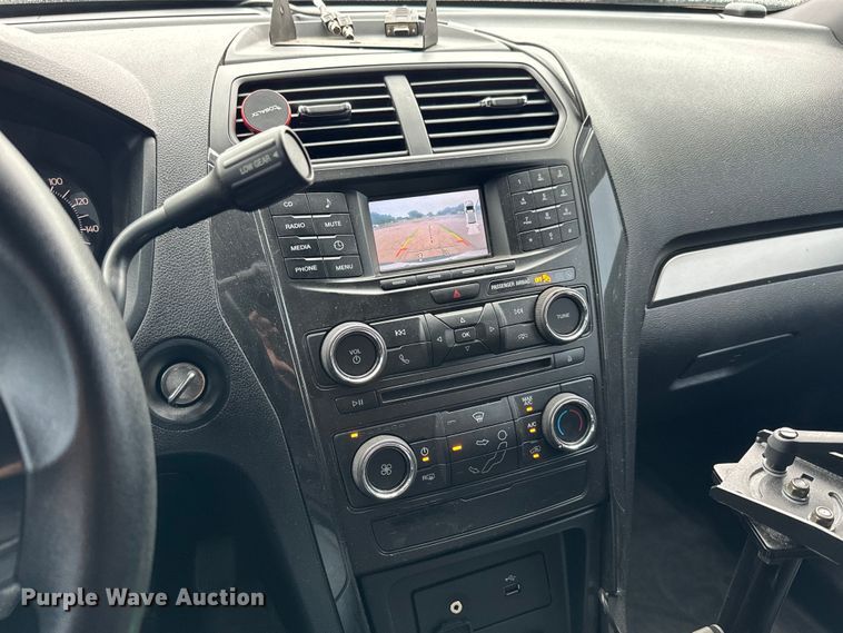 image for item NL9915 2018 Ford Explorer Police Interceptor  SUV